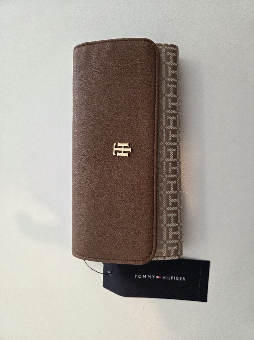 Tommy Hilfiger Brown Logo Continental Wallet